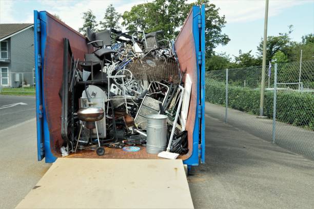 Best Construction Debris Removal  in Waukesha, WI
